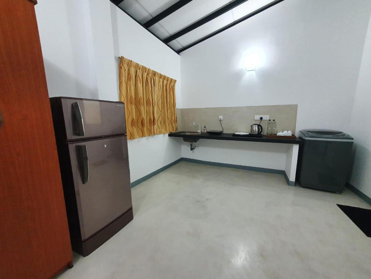 The Anchorage Holiday Apartments - Negombo Esterno foto